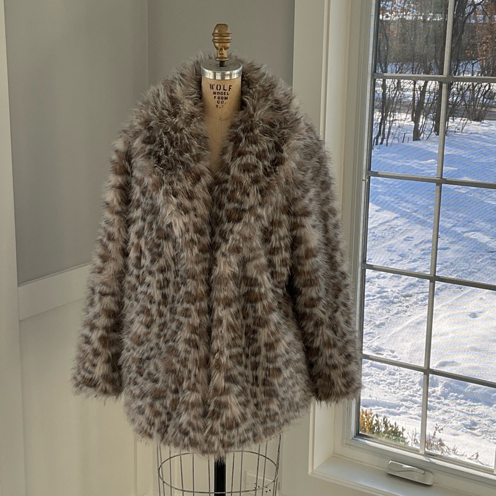 Women's Faux Fur Coat - Animal Print